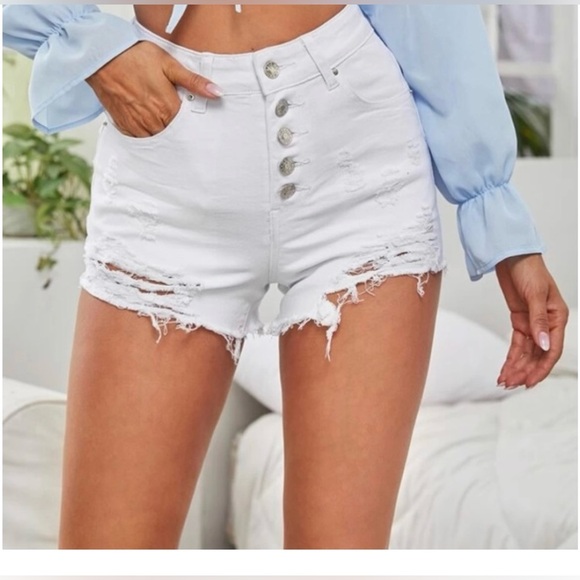 American Eagle Outfitters Pants - NWT American Eagle Stretch White Jean Shorts Size 4